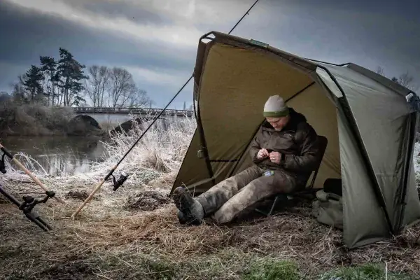 Objednat nyní - KORUM Přístřešek Day Shelter Lite